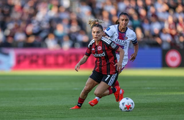 GER, Frankfurt, Eintracht Frankfurt vs Paris Saint-Germain, UEFA Womens Champions League, Fussball, UEFA, Spielzeit 2026 2027, Stadion am Brentanobad, 3. Quali-Runde, Hinspiel im Bild v.l.: Ereleta Memeti (Eintracht Frankfurt Frauen 7), Sakina Karchaoui (Paris Saint-Germain Frauen 7) DFB DFL REGULATIONS PROHIBIT ANY USE OF PHOTOGRAPHS AS IMAGE SEQUENCES AND OR QUASI-VIDEO, 26.08.2026 Copyright: HMBxMedia HendrikxHamelau