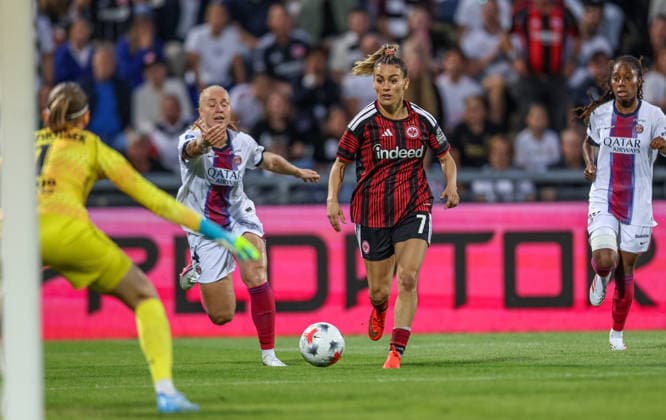 GER, Frankfurt, Eintracht Frankfurt vs Paris Saint-Germain, UEFA Womens Champions League, Fussball, UEFA, Spielzeit 2026 2027, Stadion am Brentanobad, 3. Quali-Runde, Hinspiel im Bild v.l.: DFB DFL REGULATIONS PROHIBIT ANY USE OF PHOTOGRAPHS AS IMAGE SEQUENCES AND OR QUASI-VIDEO, 26.08.2026 Copyright: HMBxMedia HendrikxHamelau