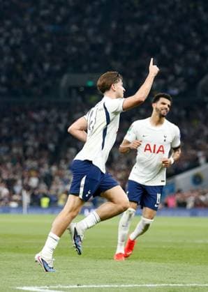 Mikey Moore of Tottenham Hotspur after scoring the opening goal of the game Tottenham Hotspur v Charlton Athletic, EFL Carabao Cup, Second Round, Football, Tottenham Hotspur Stadium, London, UK - 26 Aug 2026London Tottenham Hotspur Stadium United Kingdom EDITORIAL USE ONLY No use with unauthorised audio, video, data, fixture lists, club league logos or live services. Online in-match use limited to 120 images, no video emulation. No use in betting, games or single club league player publications. Copyright: xMattxImpey Shutterstockx 17115050ap