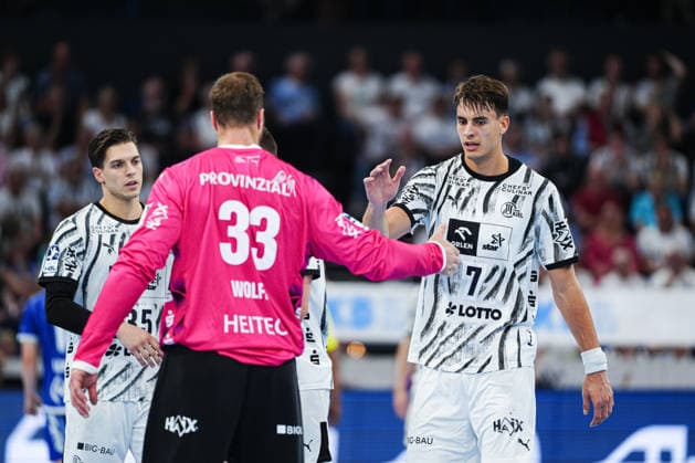Andreas Wolff (THW Kiel, 33), Julian Köster (THW Kiel, 07) GER, THW Kiel vs. TBV Lemgo-Lippe, Handball, 1. Bundesliga, Spieltag 1, Saison 2026 2027, 27.08.2026 GER, THW Kiel vs. TBV Lemgo-Lippe, Handball, 1. Bundesliga, Spieltag 1, Saison 2026 2027, 27.08.2026 Kiel Copyright: xEibner-Pressefoto MarcelxvonxFehrnx EP_MFN