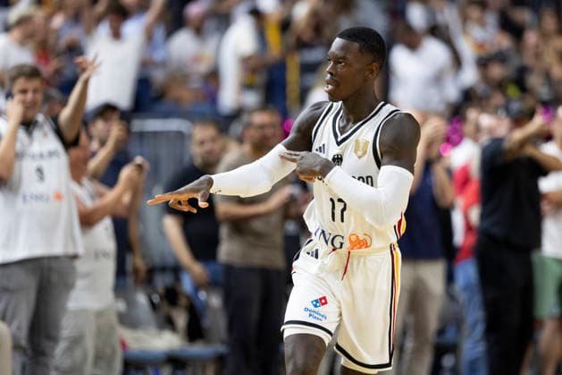Dennis SCHROEDER (SCHRÖDER) (GER, 17, mi.) jubelt ueber einen Dreier, Freude, Lachen, Geste, Einzelbild, Aktion, Basketball Laenderspiel WM Qualifikation Deutschland (GER) - Niederlande (NED), Endstand 99:83, FIBA Basketball World Cup European Qualifiers, 2nd Round, Group K, am 27.08.2026, in Koeln Lanxess Arena; Â