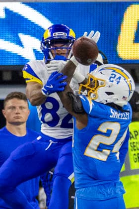 August 27, 2026, Inglewood, California, USA: Los Angeles Chargers Cornerback Rodney Shelley (24) defects a pass intended for Los Angeles Rams Wide Receiver Brennan Presley (81) during an NFL, American Football Herren, USA football preseason game, in Inglewood, Calif. on Thursday August 27, 2026. NHL, Eishockey Herren, USA 2026: LA Chargers Vs LA Rams - ZUMAc68_ 20260827_zaf_c68_002 Copyright: xRingoxChiux