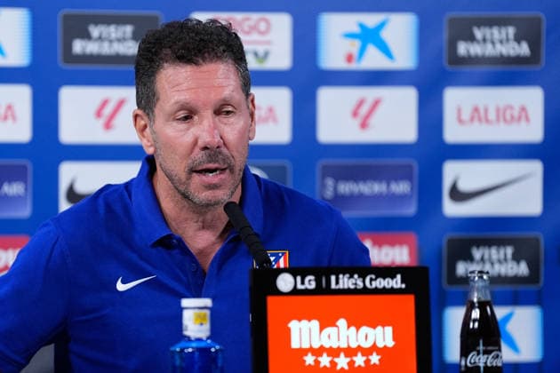 August 28, 2026, Madrid, Madrid, Spain: Diego Pablo Simeone, head coach of Atletico de Madrid, attends his press conference, PK, Pressekonferenz during a training session of Atletico de Madrid ahead the Spanish League, LaLiga EA Sports, match against Sevilla FC at Ciudad Deportiva Wanda Atletico de Madrid on August 28, 2026, in Madrid, Spain. Atletico De Madrid Training Session And Press Conference - Laliga Ea Sports - ZUMAa181 20260828_zaa_a181_086 Copyright: xDennisxAgyemanx