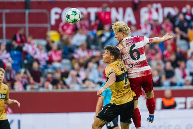 Lauri Penna (VFB Stuttagrt II, 07) und Andreas Mueller (Fortuna Düsseldorf, 06) im Kopfballzweikampf Fortuna Duesseldorf vs. VFB Stuttgart II, Fussball, 3.Liga, 03.Spieltag, Saison 2026 27, 28.08.2026, DFL REGULATIONS PROHIBIT ANY USE OF PHOTOGRAPHS AS IMAGE SEQUENCES AND OR QUASI-VIDEO, Fortuna Duesseldorf vs. VFB Stuttgart II, Fussball, 3.Liga, 3.Spieltag, Saison 2026 27, 28.08.2026 Düsseldorf Copyright: xEibner-Pressefoto LukasxBaldygax EP_LBA