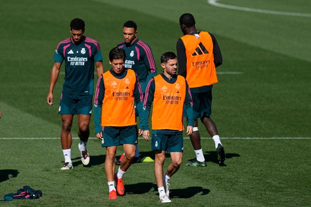 August 29, 2026, Valdebebas, Madrid, Spain: Jude Bellingham, Arda Guler, Trent Alexander-Arnold and Bernardo Silva during the training day of Real Madrid ahead the Spanish League, LaLiga EA Sports, football match against Malaga CF at Ciudad Deportiva Real Madrid on August 29, 2026, in Valdebebas, Madrid, Spain. Real Madrid Training And press conference, PK, Pressekonferenz - LaLiga EA Sports - ZUMAa181 20260829_zaa_a181_011 Copyright: xOscarxJ.xBarrosox