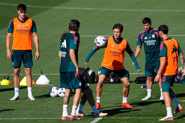 August 29, 2026, Valdebebas, Madrid, Spain: Carlos Espi, Arda Guler and Brahim Diaz during the training day of Real Madrid ahead the Spanish League, LaLiga EA Sports, football match against Malaga CF at Ciudad Deportiva Real Madrid on August 29, 2026, in Valdebebas, Madrid, Spain. Real Madrid Training And press conference, PK, Pressekonferenz - LaLiga EA Sports - ZUMAa181 20260829_zaa_a181_015 Copyright: xOscarxJ.xBarrosox