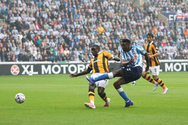 Taiwo Awoniyi of Coventry City has a shot at goal Coventry City v Hull City, Premier League Football, Football, Coventry Building Society Arena, Coventry, UK - 29 Aug 2026Coventry Coventry Building Society Arena United Kingdom EDITORIAL USE ONLY No use with unauthorised audio, video, data, fixture lists, club league logos or live services. Online in-match use limited to 120 images, no video emulation. No use in betting, games or single club league player publications. Copyright: xAndrewxFosker Shutterstockx 17119018bs