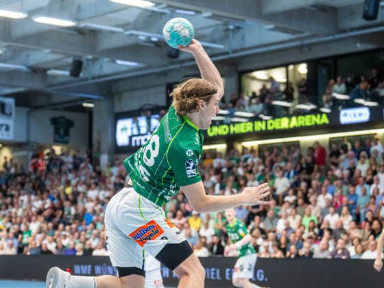 Franko Lastro (Frisch Auf Goeppingen, 28) von aussen, Frisch Auf Goeppingen vs. HC Erlangen, Handball, 1. Bundesliga, Herren, Spielzeit 2026 2027, 29.08.2026, Frisch Auf Goeppingen vs. HC Erlangen, Handball, 1. Bundesliga, Herren, Spielzeit 2026 2027, 29.08.2026 Goeppingen Copyright: xEibner-Pressefoto MichaelxSchmidx EP_MST