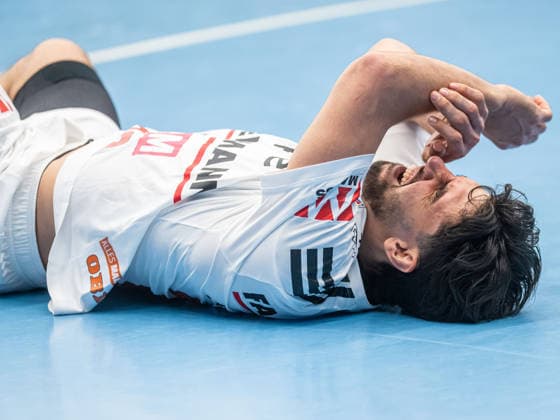 Eloy Morante Maldonado (HC Erlangen, 22) mit schmerzverzerrtem Gesicht, Frisch Auf Goeppingen vs. HC Erlangen, Handball, 1. Bundesliga, Herren, Spielzeit 2026 2027, 29.08.2026, Frisch Auf Goeppingen vs. HC Erlangen, Handball, 1. Bundesliga, Herren, Spielzeit 2026 2027, 29.08.2026 Goeppingen Copyright: xEibner-Pressefoto MichaelxSchmidx EP_MST
