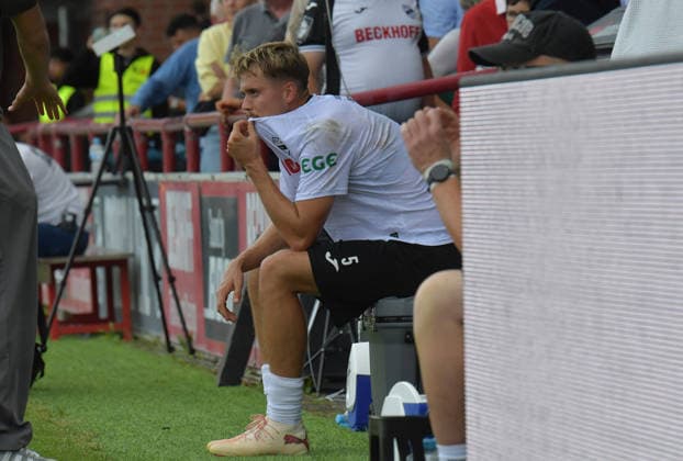 29.08.2026, GER, Fussball, 3.Liga, Saison 2026 2027, 03. Spieltag, Sportclub-Arena, Verl SC Verl - Fortuna Köln 1 : 2 Nick Seidel (SC Verl), Aktion, Einzelbild, Quer, Mimik, Gestik, Enttäuscht, Enttäuschung