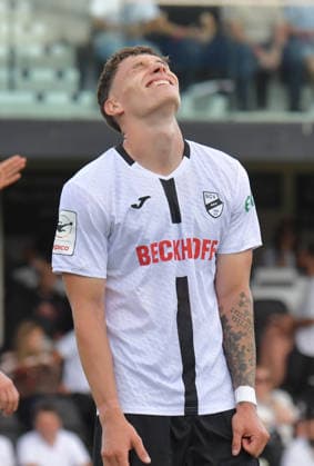 29.08.2026, GER, Fussball, 3.Liga, Saison 2026 2027, 03. Spieltag, Sportclub-Arena, Verl SC Verl - Fortuna Köln 1 : 2 Tim Heike (SC Verl), Aktion, Einzelbild, Hoch, Mimik, Gestik, Enttäuscht, Enttäuschung