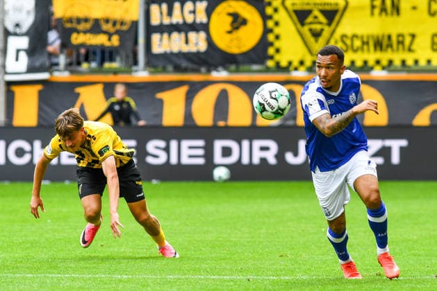 Oliver Schmitt (SV Meppen, 7) am Ball, Spielszene, 29.08.2026, Aachen (Deutschland), Fussball, 3. Liga, TSV Alemannia Aachen - SV Meppen, Fussball, 3. Liga, TSV Alemannia Aachen - SV Meppen, DFB DFL REGULATIONS PROHIBIT ANY USE OF PHOTOGRAPHS AS IMAGE SEQUENCES AND OR QUASI-VIDEO.