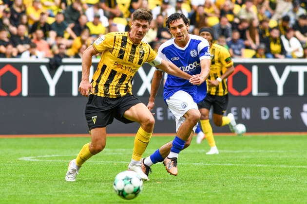 v.li.: Danilo Wiebe (Alemannia Aachen, 28), Niclas Nadj (SV Meppen, 40), Zweikampf, Duell, duel, tackle, tackling, Dynamik, Action, Aktion, 29.08.2026, Aachen (Deutschland), Fussball, 3. Liga, TSV Alemannia Aachen - SV Meppen, Fussball, 3. Liga, TSV Alemannia Aachen - SV Meppen, DFB DFL REGULATIONS PROHIBIT ANY USE OF PHOTOGRAPHS AS IMAGE SEQUENCES AND OR QUASI-VIDEO.