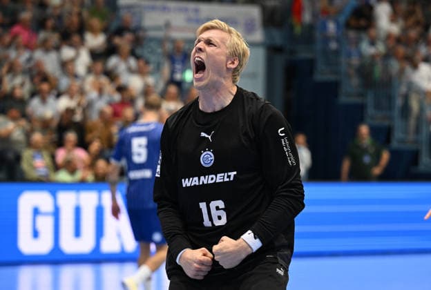 Bertram Obling (VfL Gummersbach, 16) jubelt GER, VfL Gummersbach vs. SC Magdeburg, 1. Handball, Opel Bundesliga, VfL Gummersbach, 1. Liga, Spielzeit 2026 2027, 1. Spieltag, Schwalbe Arena, Gummersbach, 30.08.2026 GER, VfL Gummersbach vs. SC Magdeburg, 1. Handball, Opel Bundesliga, VfL Gummersbach, 1. Liga, Spielzeit 2026 2027, 1. Spieltag, Schwalbe Arena, Gummersbach, 30.08.2026 Gummersbach Copyright: xEibner-Pressefoto JuergenxAugstx EP_JAT
