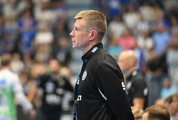 Gudjon Valur Sigurdsson (VfL Gummersbach, Trainer) startet mit einer Niederlage in die neue Handballspielzeit GER, VfL Gummersbach vs. SC Magdeburg, 1. Handball, Opel Bundesliga, VfL Gummersbach, 1. Liga, Spielzeit 2026 2027, 1. Spieltag, Schwalbe Arena, Gummersbach, 30.08.2026 GER, VfL Gummersbach vs. SC Magdeburg, 1. Handball, Opel Bundesliga, VfL Gummersbach, 1. Liga, Spielzeit 2026 2027, 1. Spieltag, Schwalbe Arena, Gummersbach, 30.08.2026 Gummersbach Copyright: xEibner-Pressefoto JuergenxAugstx EP_JAT
