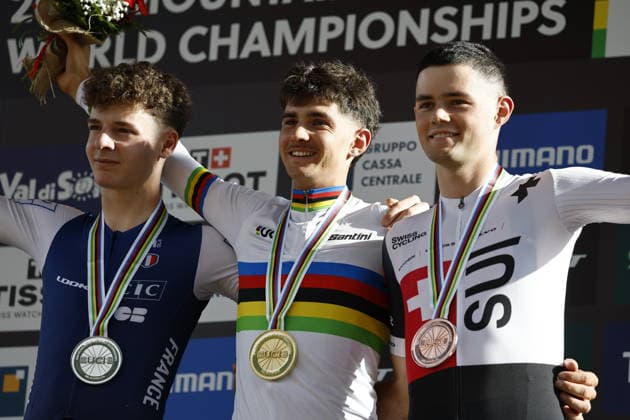 30.08.2026, Daolasa di Commezzadura, Val di Sole Bikeland, 2026 UCI MTB World Championship, WM, Weltmeisterschaft Men U23 s XCO (cross country olympic) Alix Andre Gallis from France, 2nd place and silver medal, Nael Rouffiac from France, 1st place, World Champion and gold medal and Nicolas Halter from Switzerland, 3rd place and bronze medal of the Men U23 s Cross Country Olympic World Championships 2026 Daolasa di Commezzadura Val di Sole Bikeland Trento Italy Copyright: xJustPictures.ch FrancescoxMinghettix jp-en-FrMi-_NG_2682