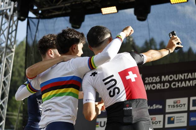 30.08.2026, Daolasa di Commezzadura, Val di Sole Bikeland, 2026 UCI MTB World Championship, WM, Weltmeisterschaft Men U23 s XCO (cross country olympic) Alix Andre Gallis from France, 2nd place and silver medal, Nael Rouffiac from France, 1st place, World Champion and gold medal and Nicolas Halter from Switzerland, 3rd place and bronze medal of the Men U23 s Cross Country Olympic World Championships 2026 Daolasa di Commezzadura Val di Sole Bikeland Trento Italy Copyright: xJustPictures.ch FrancescoxMinghettix jp-en-FrMi-_NG_2726