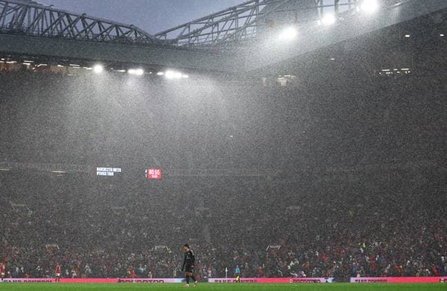 Manchester United, ManU goalkeeper Senne Lammens in the heavy rain Manchester United v Ipswich Town, Premier League Football, Football, Old Trafford, Manchester, UK - 30 Aug 2026Manchester Old Trafford United Kingdom EDITORIAL USE ONLY No use with unauthorised audio, video, data, fixture lists, club league logos or live services. Online in-match use limited to 120 images, no video emulation. No use in betting, games or single club league player publications. Copyright: xMattxWest Shutterstockx 17119118bi