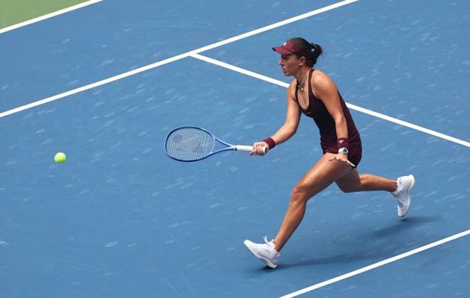 Jessica Pegula of USA in action 2026 US Open, Day One, USTA Billie Jean King National Tennis Center, New York, USA - 30 Aug 2026New York USTA Billie Jean King National T New York (NY) United States of America EDITORIAL USE ONLY No use with unauthorised audio, video, data, fixture lists, club league logos or live services. Online in-match use limited to 120 images, no video emulation. No use in betting, games or single club league player publications. Copyright: xEllaxLing Shutterstockx 17124547a