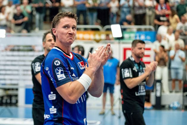 Mex Raguse (HBW Balingen Weilstetten, 06), gutes Spiel heute, grinsend, HBW Balingen Weilstetten vs. Handball Club Hamburg, GER, Opel 1. Handball Bundesliga, Meisterschaft, Spieltag 1, Saison 2026 2027, 30.08..2026, Eibner-Pressefoto Andreas Ulmer BW Balingen Weilstetten vs. Handball Club Hamburg, GER, Opel 1. Handball Bundesliga, Meisterschaft, Spieltag 1, Saison 2026 2027, 30.08..2026, Balingen Copyright: xEibner-Pressefoto AndreasxUlmerx EP_AUR