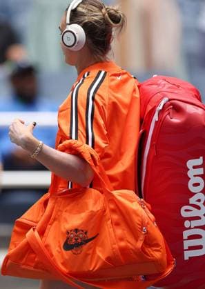 Aryna Sabalenka of Belarus walks onto court with a custom orange Nike bag with tiger 2026 US Open, Day Two, USTA Billie Jean King National Tennis Center, New York, USA - 31 Aug 2026New York USTA Billie Jean King National T New York (NY) United States of America EDITORIAL USE ONLY No use with unauthorised audio, video, data, fixture lists, club league logos or live services. Online in-match use limited to 120 images, no video emulation. No use in betting, games or single club league player publications. Copyright: xEllaxLing Shutterstockx 17124549l