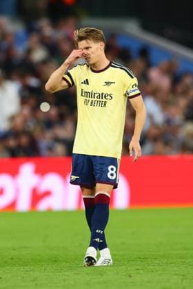 Martin Odegaard of Arsenal looks dejected during the game Aston Villa v Arsenal, Premier League Football, Football, Villa Park, Birmingham, UK - 31 Aug 2026Birmingham Villa Park United Kingdom EDITORIAL USE ONLY No use with unauthorised audio, video, data, fixture lists, club league logos or live services. Online in-match use limited to 120 images, no video emulation. No use in betting, games or single club league player publications. Copyright: xPaulxCurrie Shutterstockx 17126356ac