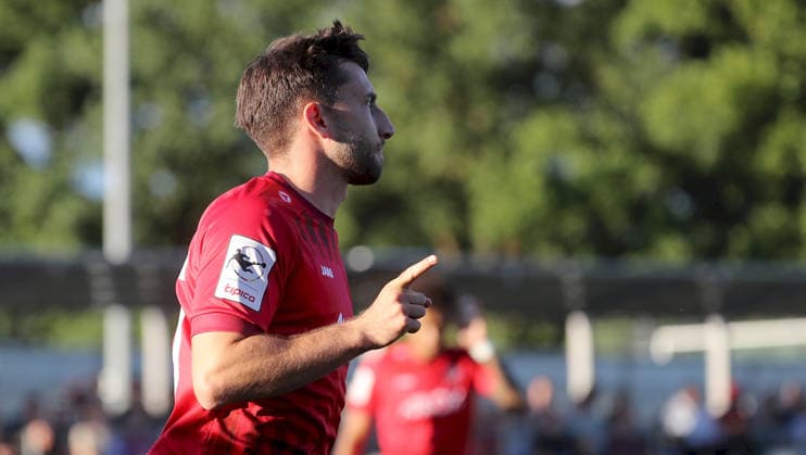 01.09.2026, xfsx, Herren, Fussball, Saison 2026 2027, BFV Verbandspokal, Achtelfinale: TSV Neudrossenfeld - FC Wuerzburger Kickers v.li.: Dominik Meisel (FC Wuerzburger Kickers) mit Torjubel, celebrate the goal, goal celebration, Jubel ueber das Tor zum 0:1, Einzelbild Neudrossenfeld Deutschland