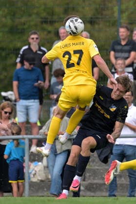 Loris Maier (SG Sonnenhof Großaspach, 27) im Kopfball Duell mit Maurice Dreher (TSV Ehningen, 11) TSV Ehningen vs. SG Sonnenhof Grossaspach, Fussball, DB-Regio wfv-Pokal Achtelfinale,Saison 2026 2027, 02.09.2026 TSV Ehningen vs. SG Sonnenhof Grossaspach, Fussball, DB-Regio wfv-Pokal Achtelfinale,Saison 2026 2027, 02.09.2026 Ehningen Copyright: xEibner-Pressefotox EP_TBR