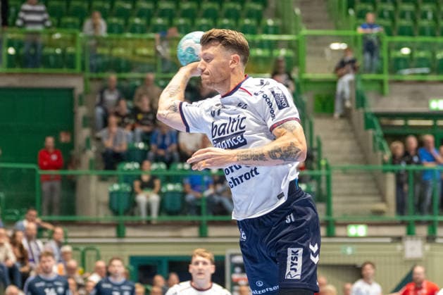 Emil Jakobsen (SG Felnsburg Handewitt, 31) schliesst einen Tempogegenstoss ab. Bergischer HC vs. SG Flensburg-Handewitt, Handball, Opel HBL, 02. Spieltag, Saison 2026 2027, 02.09.2026 Bergischer HC vs. SG Flensburg-Handewitt, Handball, Opel HBL, 02. Spieltag, Saison 2026 2027, 02.09.2026 Wuppertal Copyright: xEibner-Pressefoto ThomasxHaeslerx EP_THR