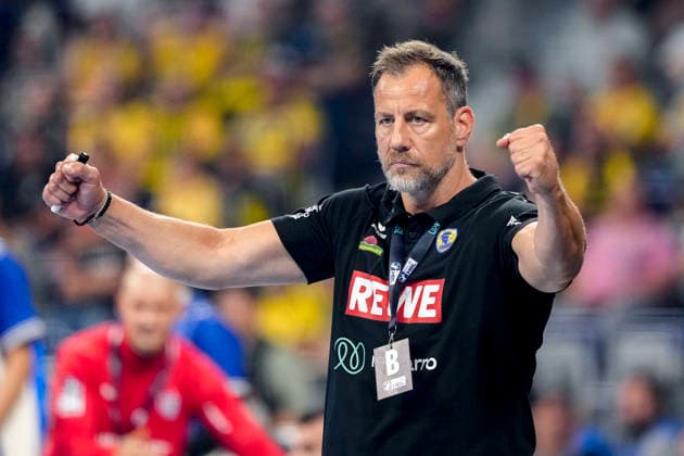 Maik Machulla (Trainer, Cheftrainer, RNL), Einzelbild, Einzelfoto, Aktion, Action, Jubel, jubeln, jubelt, celebration, Freude, freuen, freut sich, zuversichtlich, optimistisch, positiv, Spielszene, 02.09.2026, Mannheim (Deutschland), Handball, Bundesliga, Rhein-Neckar Löwen - VfL Gummersbach