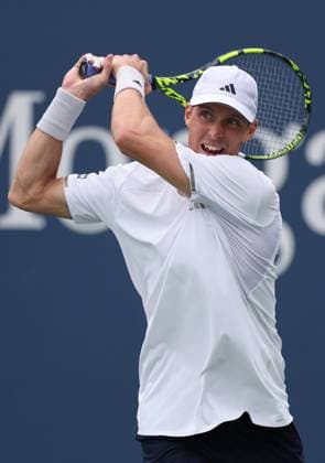Jan Choinski of GB in action 2026 US Open, Day Four, USTA Billie Jean King National Tennis Center, New York, USA - 02 Sep 2026New York USTA Billie Jean King National T New York (NY) United States of America EDITORIAL USE ONLY No use with unauthorised audio, video, data, fixture lists, club league logos or live services. Online in-match use limited to 120 images, no video emulation. No use in betting, games or single club league player publications. Copyright: xEllaxLing Shutterstockx 17124555i
