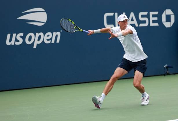 Jan Choinski of GB in action 2026 US Open, Day Four, USTA Billie Jean King National Tennis Center, New York, USA - 02 Sep 2026New York USTA Billie Jean King National T New York (NY) United States of America EDITORIAL USE ONLY No use with unauthorised audio, video, data, fixture lists, club league logos or live services. Online in-match use limited to 120 images, no video emulation. No use in betting, games or single club league player publications. Copyright: xEllaxLing Shutterstockx 17124555p