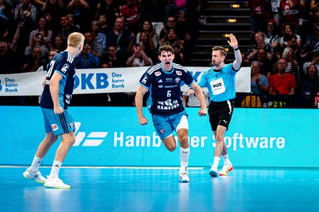 02.09.2026, xdobgx, Handball Opel HBL, Handball Club Hamburg - TVB Stuttgart v.l. Frederik Bo Andersen (Handball Club Hamburg, 21), Elias Kofler (Handball Club Hamburg, 6) Jubel, Torjubel, jubelt ueber das Tor, celebrate the goal, celebration Hamburg