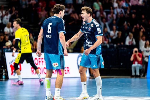 02.09.2026, xdobgx, Handball Opel HBL, Handball Club Hamburg - TVB Stuttgart v.l. Elias Kofler (Handball Club Hamburg, 6), Nicolaj Jorgensen (Handball Club Hamburg, 11) Jubel, Torjubel, jubelt ueber das Tor, celebrate the goal, celebration Hamburg