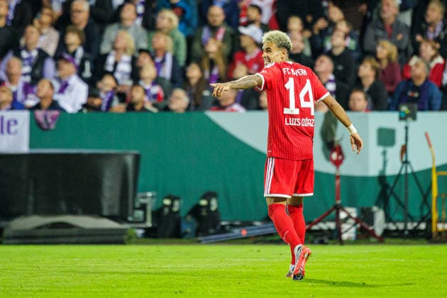 Luis Diaz (FC Bayern Muenchen, 14) aergert sich und gestikuliert GER, VfL Osnabrueck vs. FC Bayern Muenchen, Fussball, DFB-Pokal, 1. Runde, Spielzeit 2026 2027, 02.09.2026 DFL Regulations prohibit any use of photographers as image sequences and or quasi-video. GER, VfL Osnabrueck vs. FC Bayern Muenchen, Fussball, DFB-Pokal, 1. Runde, Spielzeit 2026 2027, 02.09.2026 Osnabrueck Copyright: xEibner-Pressefoto JanxRollingerx EP_JSK