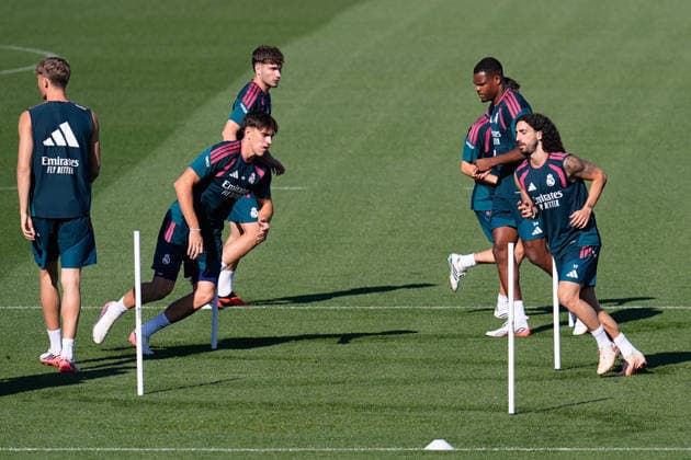 September 3, 2026, Valdebebas, Madrid, Spain: Marc Cucurella and Carlos Espi during the training day of Real Madrid ahead the Spanish League, LaLiga EA Sports, football match against Real Betis Balompie at Ciudad Deportiva Real Madrid on September 03, 2026, in Valdebebas, Madrid, Spain. Real Madrid Training And press conference, PK, Pressekonferenz - Laliga Ea Sports - ZUMAa181 20260903_zaa_a181_057 Copyright: xDennisxAgyemanx
