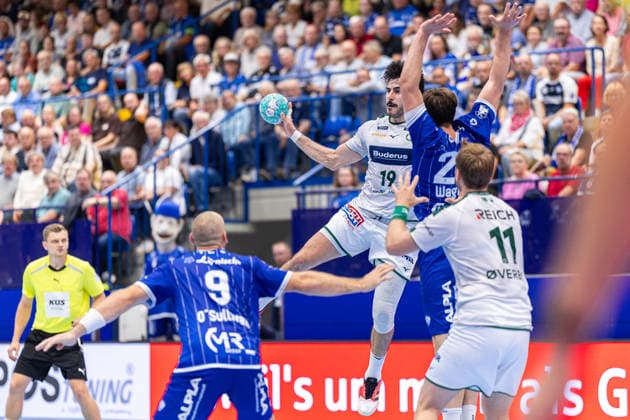 (L-R) Christian O Sullivan (TBV Lemgo Lippe, 09), Doruk Pehlivan (HSG Wetzlar, 19), Hendrik Wagner (TBV Lemgo Lippe, 28), Petter Oeverby (HSG Wetzlar, 11) GER, TBV Lemgo Lippe vs. HSG Wetzlar, Handball, 1. Bundesliga, 2. Spieltag, Spielzeit 2026 2027, 03.09.2026 GER, TBV Lemgo Lippe vs. HSG Wetzlar, Handball, 1. Bundesliga, 2. Spieltag, Spielzeit 2026 2027, 03.09.2026 Lemgo Copyright: xEibner-Pressefoto JanxRollingerx EP_JSK