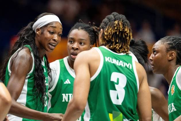 Victoria Macaulay (Nigeria, 25) beim Huddle, Pallas Kunaiyi (Nigeria, 03), GER, Korea vs. Nigeria, Basketball, FIBA Women s World Cup 2026, Gruppenphase, Spieltag 1, 04.09.2026 GER, Korea vs. Nigeria, Basketball, FIBA Women s World Cup 2026, Spieltag 1, 04.09.2026 Berlin Copyright: xEibner-Pressefoto MaxxVincenx EP_MVN