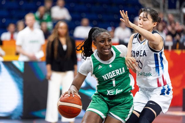 Grace Efosa-Aguebor (Nigeria, 01) im Dribbling gegen Yoolim Kang (Korea, 10), GER, Korea vs. Nigeria, Basketball, FIBA Women s World Cup 2026, Gruppenphase, Spieltag 1, 04.09.2026 GER, Korea vs. Nigeria, Basketball, FIBA Women s World Cup 2026, Spieltag 1, 04.09.2026 Berlin Copyright: xEibner-Pressefoto MaxxVincenx EP_MVN