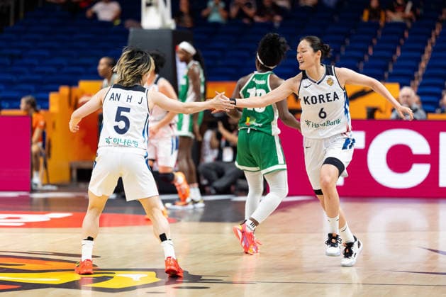 Isaem Choi (Korea, 06) jubelt Jubel mit Heji An (Korea, 05), GER, Korea vs. Nigeria, Basketball, FIBA Women s World Cup 2026, Gruppenphase, Spieltag 1, 04.09.2026 GER, Korea vs. Nigeria, Basketball, FIBA Women s World Cup 2026, Spieltag 1, 04.09.2026 Berlin Copyright: xEibner-Pressefoto MaxxVincenx EP_MVN
