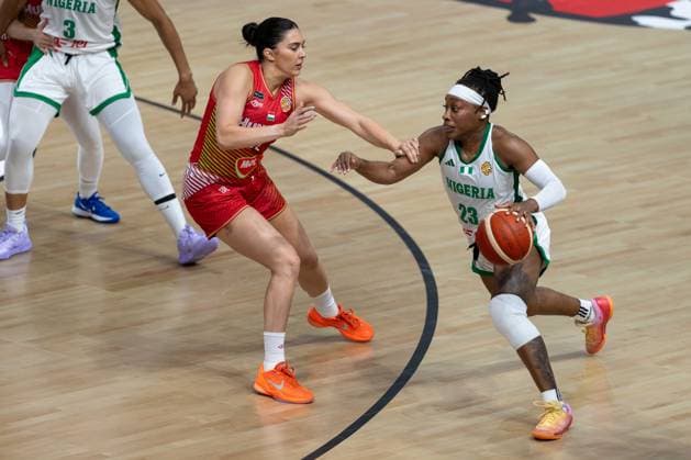 Ezinne Kalu (Nigeria, 23) im Dribbling, GER, Nigeria vs. Ungarn, Basketball, FIBA Women s World Cup 2026, Gruppenphase, Spieltag 2, 05.09.2026 GER, Nigeria vs. Ungarn, Basketball, FIBA Women s World Cup 2026, Gruppenphase, Spieltag 2, 05.09.2026 Berlin Copyright: xEibner-Pressefoto MaxxVincenx EP_MVN