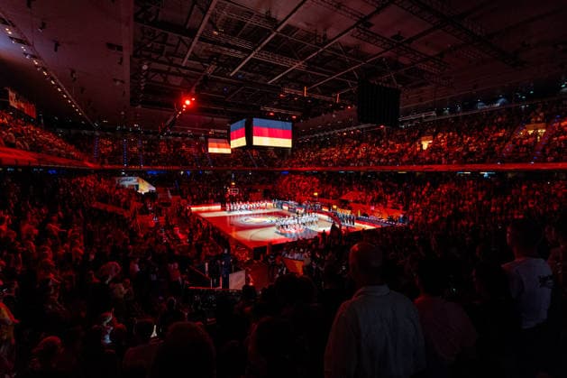 deutsche Mannschaft wahrend der Nationalhymne, GER, Deutschland vs. Japan, Basketball, FIBA Women s World Cup 2026, Gruppenphase, Spieltag 2, 05.09.2026 GER, Deutschland vs. Japan, Basketball, FIBA Women s World Cup 2026, Gruppenphase, Spieltag 2, 05.09.2026 Berlin Copyright: xEibner-Pressefoto MaxxVincenx EP_MVN