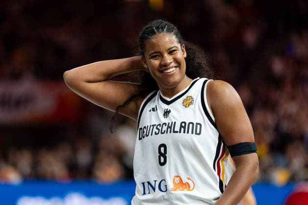 Nyara Sabally (Deutschland, 08) lacht, GER, Deutschland vs. Japan, Basketball, FIBA Women s World Cup 2026, Gruppenphase, Spieltag 2, 05.09.2026 GER, Deutschland vs. Japan, Basketball, FIBA Women s World Cup 2026, Gruppenphase, Spieltag 2, 05.09.2026 Berlin Copyright: xEibner-Pressefoto MaxxVincenx EP_MVN