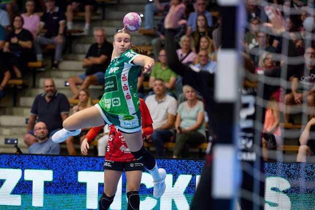 Sprungwurf Lea Watzl (Frisch Auf Goeppingen, 07) FRISCH AUF Goeppingen vs. BSV Sachsen Zwickau, Handball, ALSCO Handball Bundesliga Frauen, 2. Spieltag, Spielzeit 2026 2027, 05.09.2026 FRISCH AUF Goeppingen vs. BSV Sachsen Zwickau, Handball, ALSCO Handball Bundesliga Frauen, 2. Spieltag, Spielzeit 2026 2027, 05.09.2026 Goeppingen Copyright: xEibner-Pressefoto GeraldxOelze-dexStoppanyx EP_ODS
