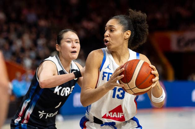 Janelle Salaun (Frankreich, 13) am Ball, GER, Frankreich vs. Korea, Basketball, FIBA Women s World Cup 2026, Gruppenphase, Spieltag 2, 05.09.2026 GER, Frankreich vs. Korea, Basketball, FIBA Women s World Cup 2026, Gruppenphase, Spieltag 2, 05.09.2026 Berlin Copyright: xEibner-Pressefoto MaxxVincenx EP_MVN