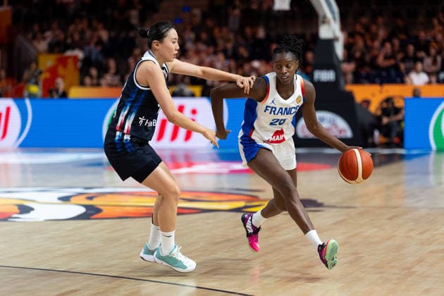 Migna Toure (Frankreich, 28) im Dribbling, GER, Frankreich vs. Korea, Basketball, FIBA Women s World Cup 2026, Gruppenphase, Spieltag 2, 05.09.2026 GER, Frankreich vs. Korea, Basketball, FIBA Women s World Cup 2026, Gruppenphase, Spieltag 2, 05.09.2026 Berlin Copyright: xEibner-Pressefoto MaxxVincenx EP_MVN