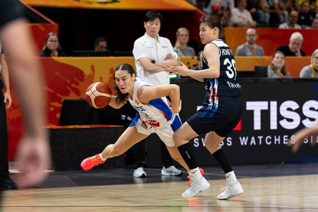 Carla Leite (Frankreich, 00) im Dribbling mit Yusun Hong (Korea, 39), GER, Frankreich vs. Korea, Basketball, FIBA Women s World Cup 2026, Gruppenphase, Spieltag 2, 05.09.2026 GER, Frankreich vs. Korea, Basketball, FIBA Women s World Cup 2026, Gruppenphase, Spieltag 2, 05.09.2026 Berlin Copyright: xEibner-Pressefoto MaxxVincenx EP_MVN