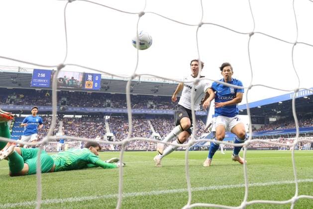Fer Lopez of Wolverhampton Wanderers scores a goal and celebrates 0-1. Birmingham City v Wolverhampton Wanderers, EFL Sky Bet Championship, Football, St. Andrew s at Knighthead Park, Birmingham, UK - 06 Sep 2026Birmingham St. Andrew s at Knighthead Park United Kingdom EDITORIAL USE ONLY No use with unauthorised audio, video, data, fixture lists, club league logos or live services. Online in-match use limited to 120 images, no video emulation. No use in betting, games or single club league player publications. Copyright: xRyanxBrowne Shutterstockx 17135036cy
