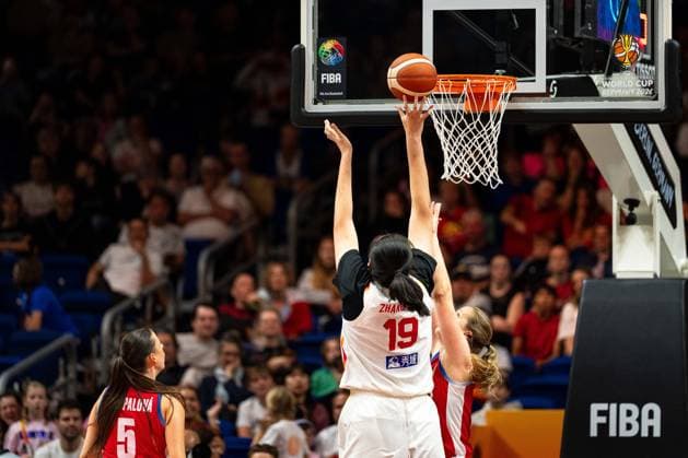 Ziyu Zhang (China, 19) beim Wurf, GER, China vs. Tschechien, Basketball, FIBA Women s World Cup 2026, Gruppenphase, Spieltag 2, 06.09.2026 GER, China vs. Tschechien, Basketball, FIBA Women s World Cup 2026, Gruppenphase, Spieltag 2, 06.09.2026 Berlin Copyright: xEibner-Pressefoto MaxxVincenx EP_MVN