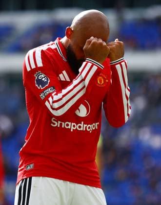 Bryan Mbeumo of Manchester United, ManU celebrates scoring the opening goal Everton v Manchester United, Premier League, Football, Football, Hill Dickinson Stadium, Liverpool, UK - 06 Sep 2026Liverpool Hill Dickinson Stadium United Kingdom EDITORIAL USE ONLY No use with unauthorised audio, video, data, fixture lists, club league logos or live services. Online in-match use limited to 120 images, no video emulation. No use in betting, games or single club league player publications. Copyright: xMattxWest Shutterstockx 17135038ag
